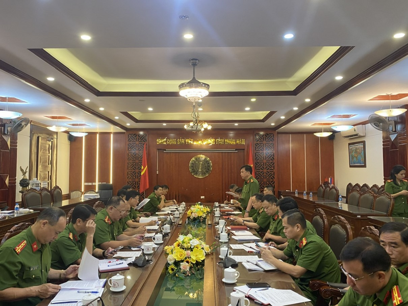 Cục Cảnh sát PCCC và CNCH và Trường Đại học PCCC làm việc, trao đổi về công tác PCCC và CNCH trong tình hình mới