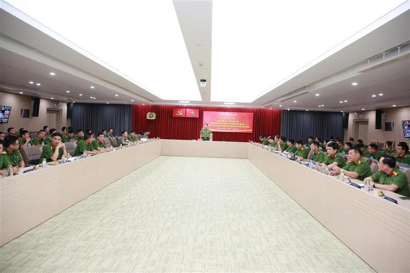 Hội nghị sơ kết công tác 6 tháng đầu năm, triển khai nhiệm vụ trọng tâm 6 tháng cuối năm 2025 của lực lượng Cảnh sát PCCC và CNCH