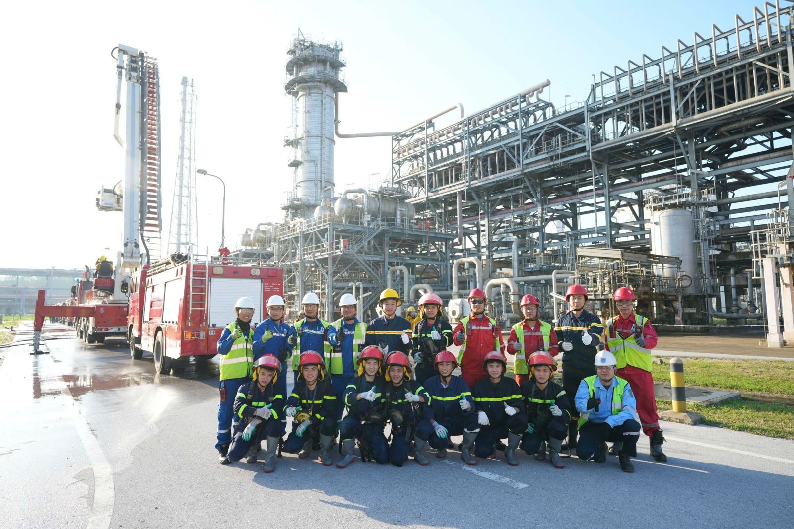 Thực tập phương án chữa cháy và cứu nạn, cứu hộ tại Công ty TNHH Lọc hóa dầu Nghi Sơn năm 2025
